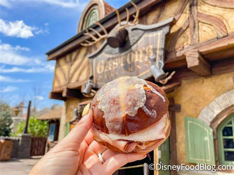 What's New in Magic Kingdom: A Celebrity Appearance, TRON Coaster ...