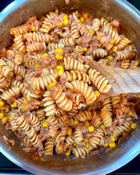 Mediterranean Tuna Sweetcorn Pasta - Eating With Zion