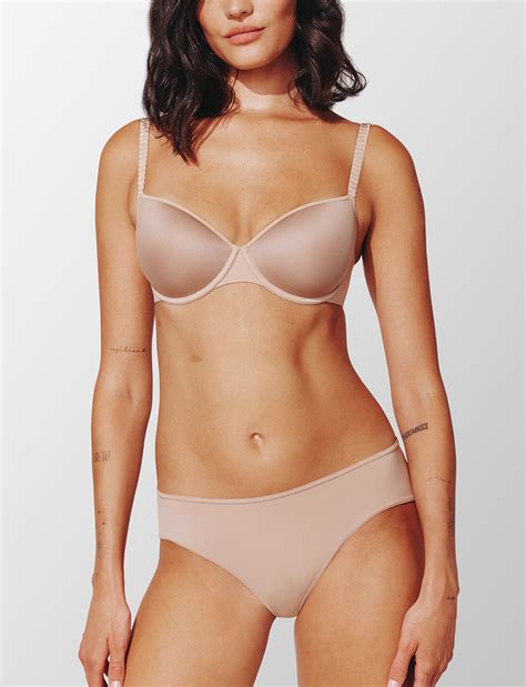 Comfortable & Supportive DD Bras - Best Bras for Double D Breasts ...