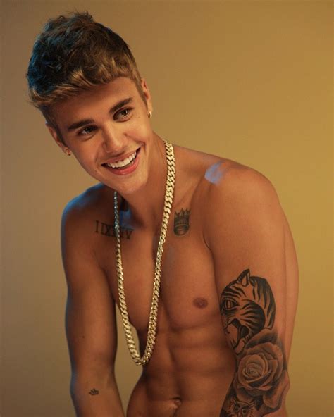 Pin de shy em justin bieber | Justin bieber fatos, Garotos sensuais ...