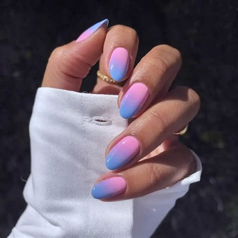 Summer Ombre Nails Ideas 2025 for Cute Dip & Glitter Looks