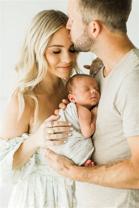 22 Newborn Home Photos ideas | newborn family pictures, newborn family ...