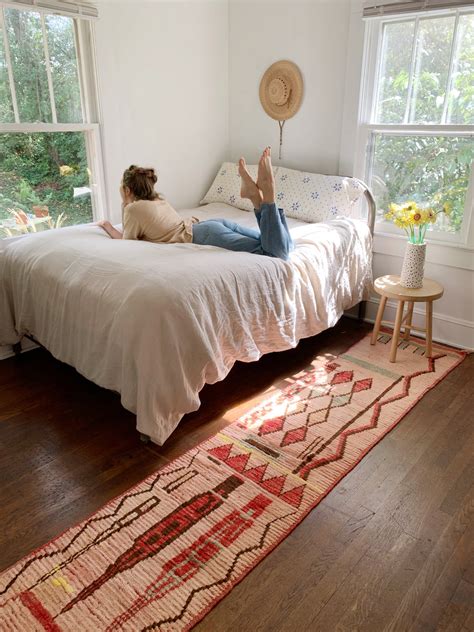 Transforming Your Bedroom with a Runner: Style, Comfort, and Functiona