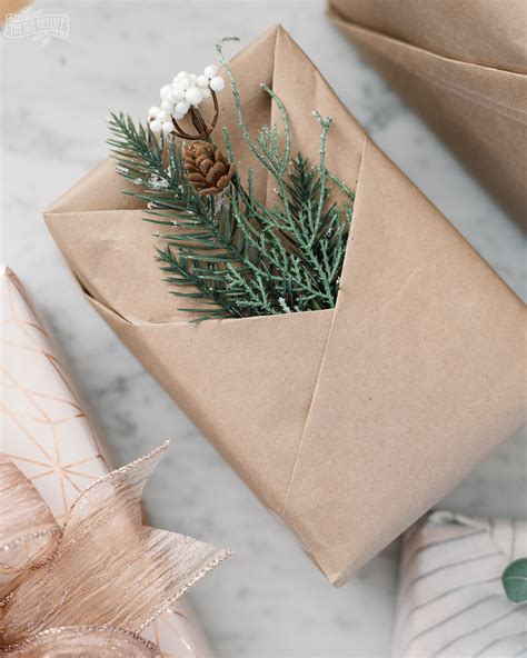 10+ Step-by-Step Gift Wrapping Ideas for Any Occasion - Cozy DIY Home