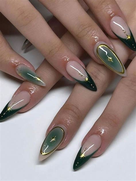 green nails gold charms | Gel nails, Simple nails, Green nails