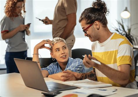 What Is Employee Connection? Key Strategies | Simpplr