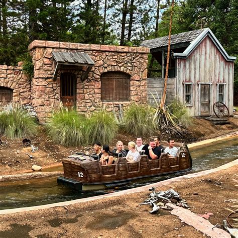 Warner Bros. Movie World Water Ride Upgrade - WhiteWater