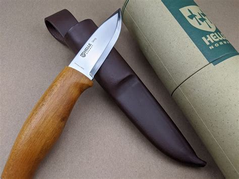 Helle Knives - Skog Knife - Norway Made - Triple Laminate Steel ...