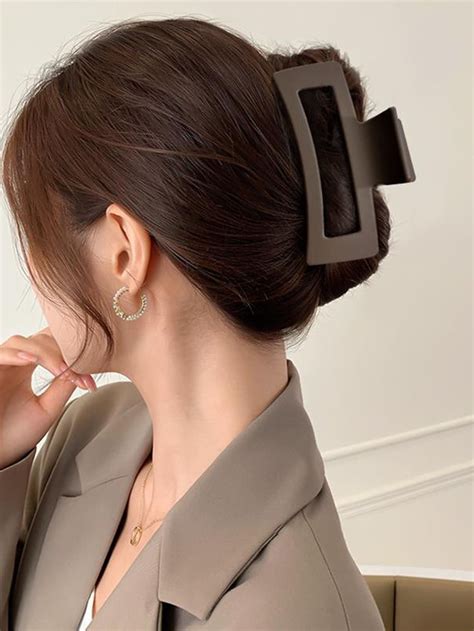 Garra de pelo unicolor rectángulo | Moda de Mujer | Hair styles, Clip ...