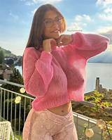 Curvy Girl Photo Poses at Arthur Dwyer blog