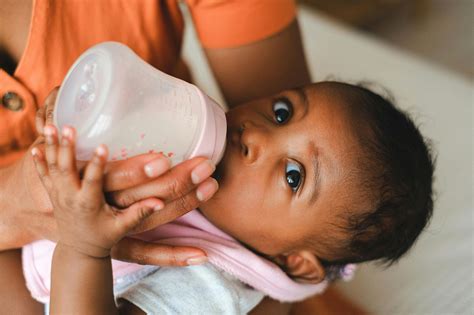 What to Do When Your Baby Refuses Their Bottle: A Pediatric ...