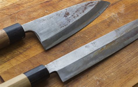 Carbon Steel Knife Care Guide: Maintenance Tips and Tricks