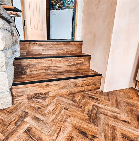 From Herringbone to Straight Lay Plank: Choosing the Right LVT Style ...
