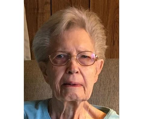 Dreama Joyce Warren Obituary (2024) - Oak Hill, WV - Tyree Funeral Home ...