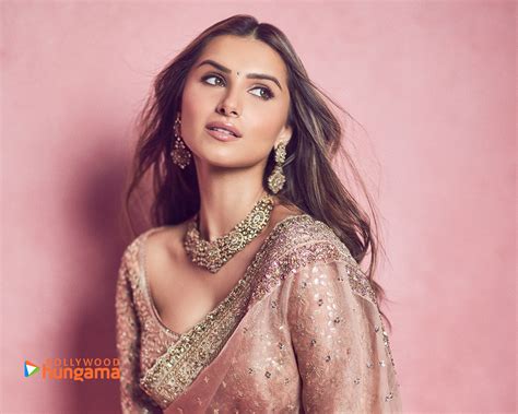 Tara Sutaria Wallpapers | tara-sutaria-113 - Bollywood Hungama