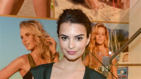 Emily Ratajkowski Blurred Lines Wallpaper