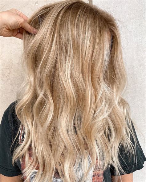 Champagne Blonde Blend with Lowlights - Blonde Hair With Lowlights
