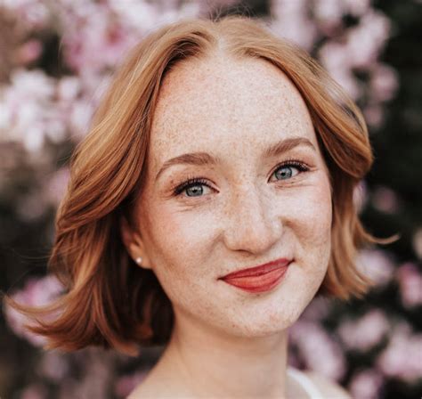 John Fetterman wears tennis shoes, shorts to inauguration