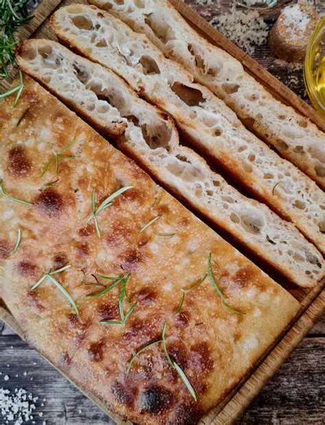 Focaccia mit Sauerteig - Jo Semola