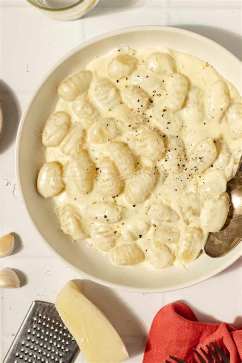 Easy Creamy Gnocchi Sauce Recipe - Farmhouse on Boone