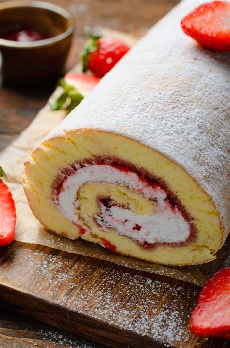 Strawberry jelly roll cake recipe – Artofit