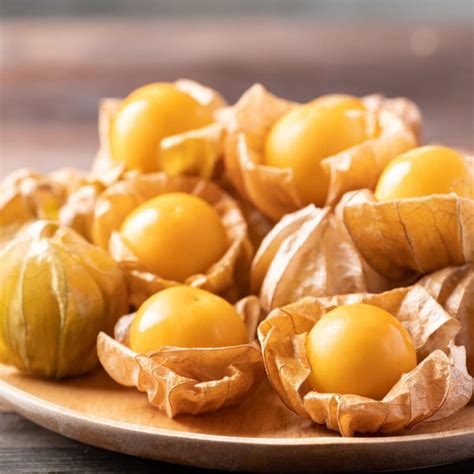 What Are Golden Berries? (+ Health Benefits and How to Eat) - Insanely Good