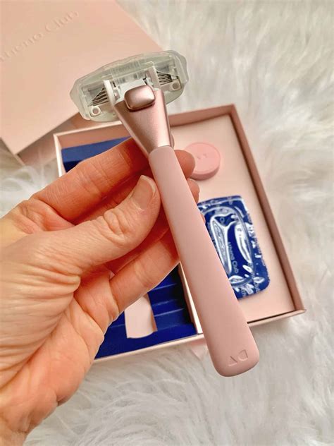 Honest Athena Club Razor Review - Best Razor Ever? - Kindly Unspoken