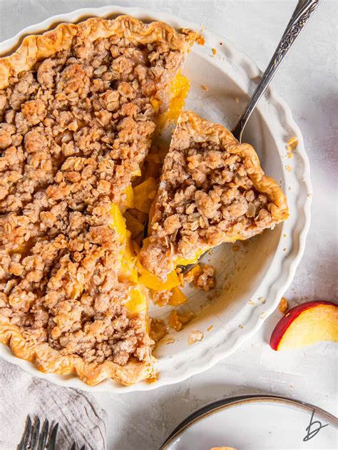 Peach Crumble Pie – If You Give a Blonde a Kitchen