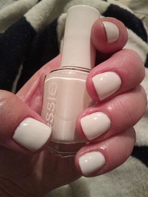 Marshmallow Essie