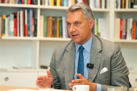 Otthonfelújítási programtól kastélytörvényig - Lázár János volt a ...