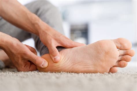 Sharp Pain In Heel When Stretching | 6 Likely Causes