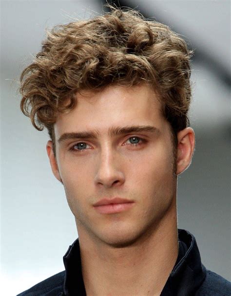 23 Celeb-Approved Curly Hairstyles for Men | Men's curly hairstyles ...