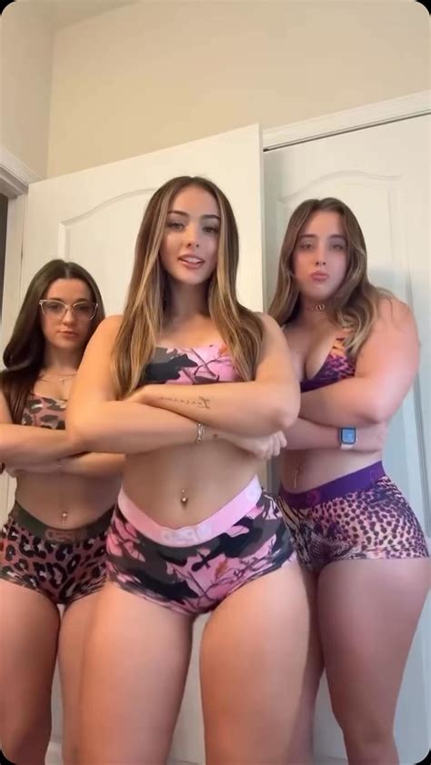 White Women ️🐰👯🐇 (@snowbunnydub) • Instagram photos and videos