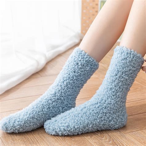 Dyfzdhu Women Fuzzy Socks Winter Coral Socks Middle Cute Home Solid ...