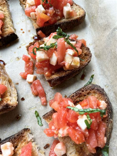 Easy Bruschetta Recipe