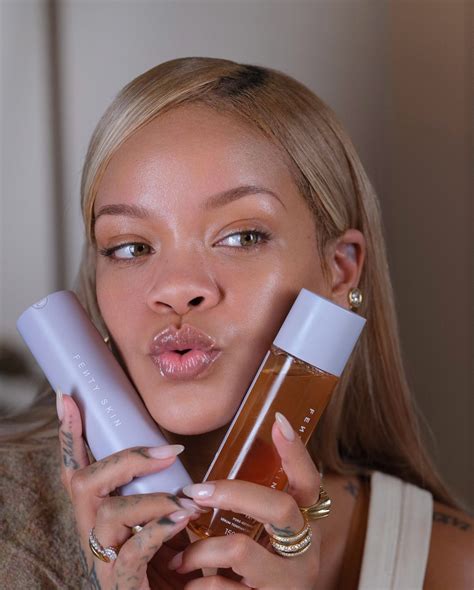 beauty buzz on Instagram: "É isso mesmo! Fenty Skin, a linha de ...