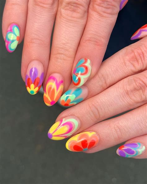 33 Cool Summer Nails To Screenshot For Your Next Mani - teebees.