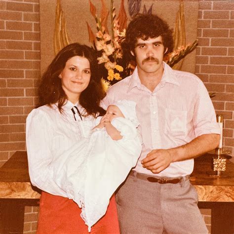 Mom, dad and me 1984 : r/OldSchoolCool