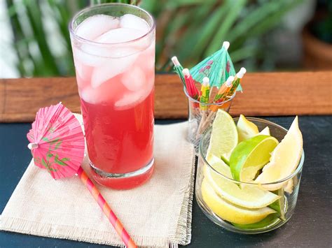Hibiscus Tea Planter's Punch Recipe – Luzianne® Tea