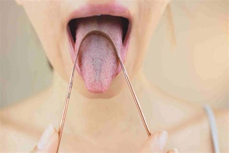 Black Spot on Tongue: Causes, Symptoms & When to See a Dentist