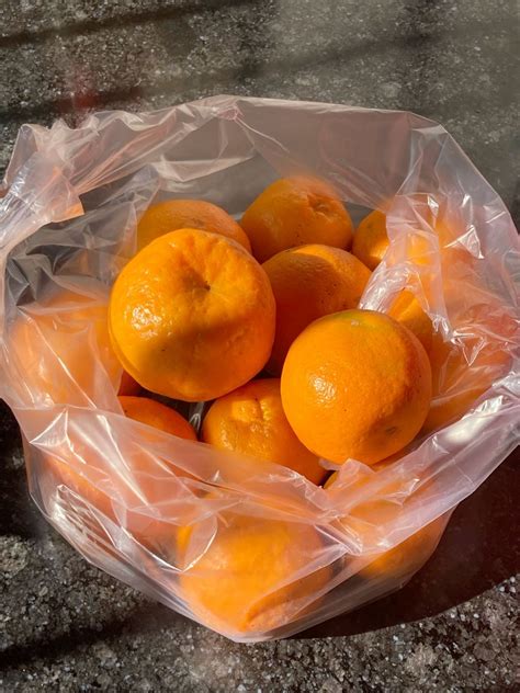 Clementines astetic | Clementines aesthetic, Bag of oranges, Orange ...