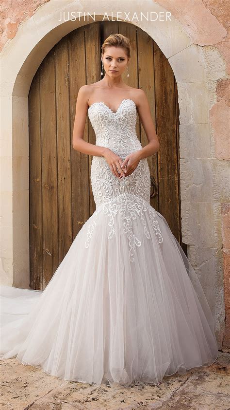 the 5 Mermaid Trumpet Style Wedding Dresses