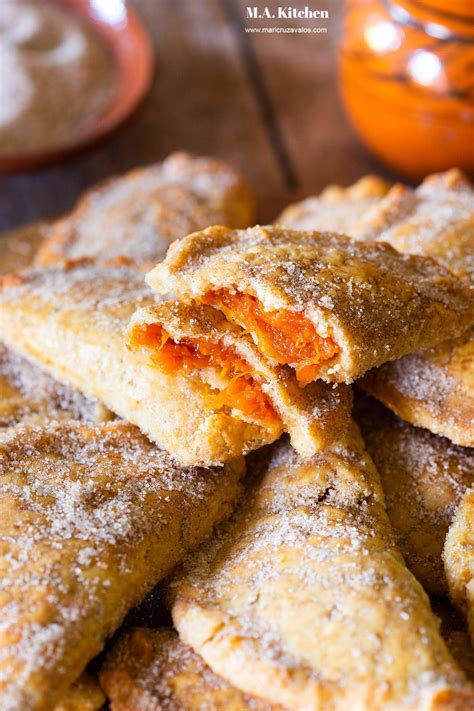 Mexican Pumpkin Empanadas (empanadas de calabaza) - Maricruz Avalos ...