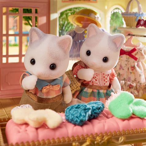 Calico Critters Latte Cat Family - Kiddlestix Toys