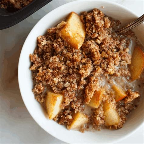 Breakfast Apple Crumble – Best Easy Recipe in 40 Mins - Yummy Temple