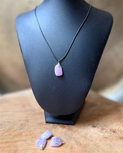 Kunziet hanger – Lola, Moon and Stars