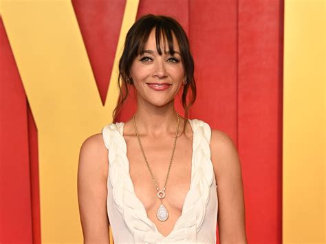 Rashida Jones and Ezra Koenig are married in the ‘eyes of god’ | The ...