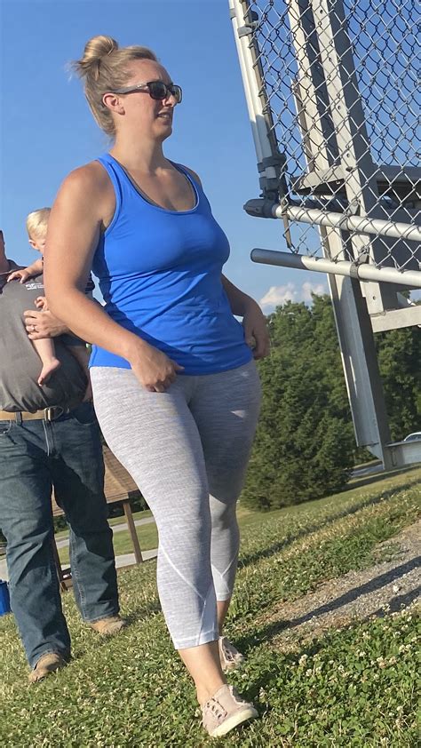 Sexy Sport Moms - Spandex, Leggings & Yoga Pants - Forum