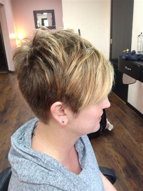 Side view of razored, textured pixie with buttery blonde Balayaged ...