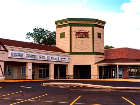 CLASSIC CINEMAS FOX LAKE THEATRE - Fox Lake IL - Hours, Directions ...
